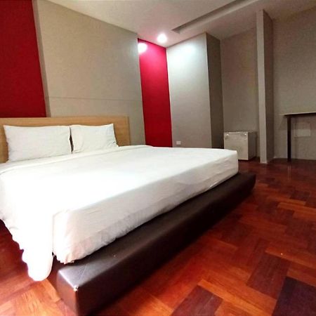 Go Inn Silom Bts Surasak X โกอินน์ สีลม บีทีเอส สถานีสุรศักดิ์ Bangkok Dış mekan fotoğraf