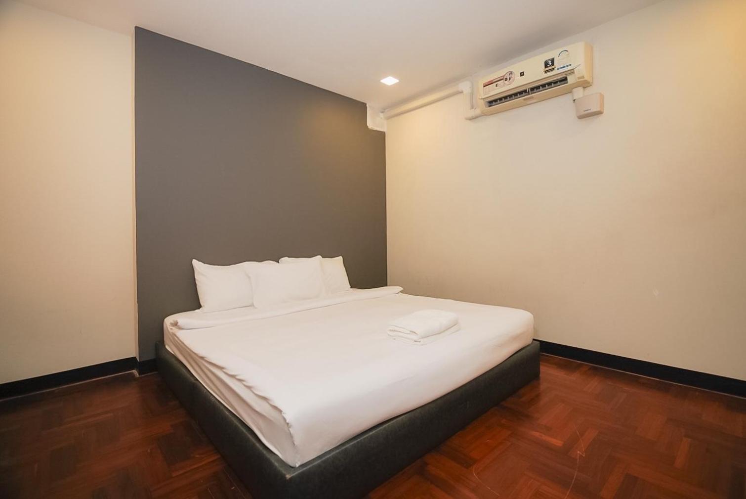 Go Inn Silom Bts Surasak X โกอินน์ สีลม บีทีเอส สถานีสุรศักดิ์ Bangkok Dış mekan fotoğraf